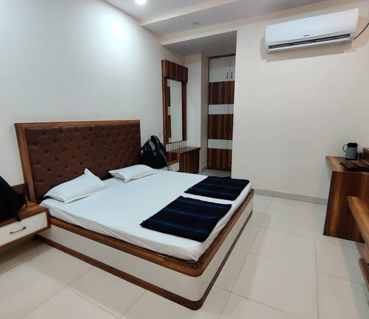 AC Deluxe Room